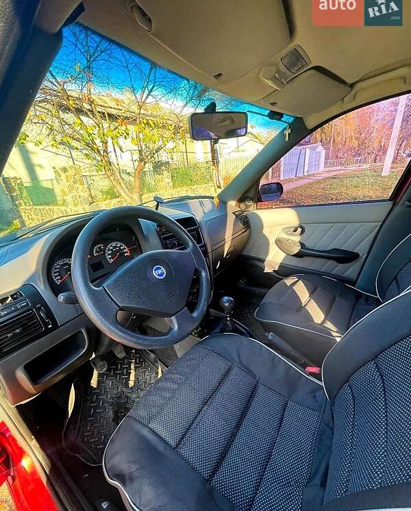 Седан Fiat Albea 2006 в Балте