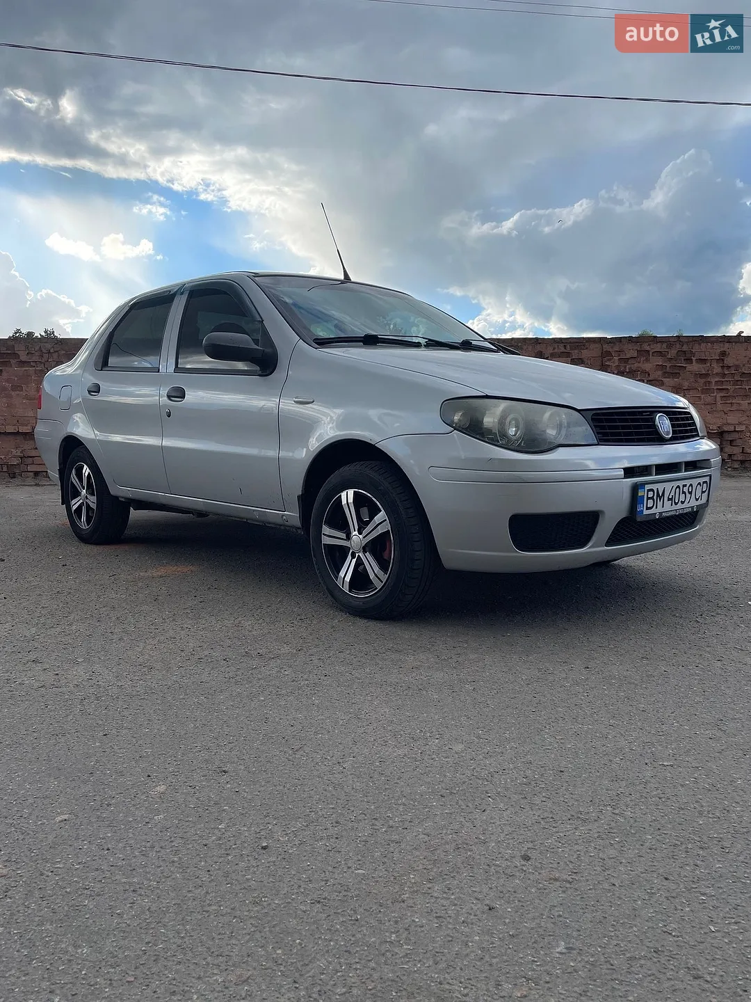 2010 Fiat Albea - мініатюра 2