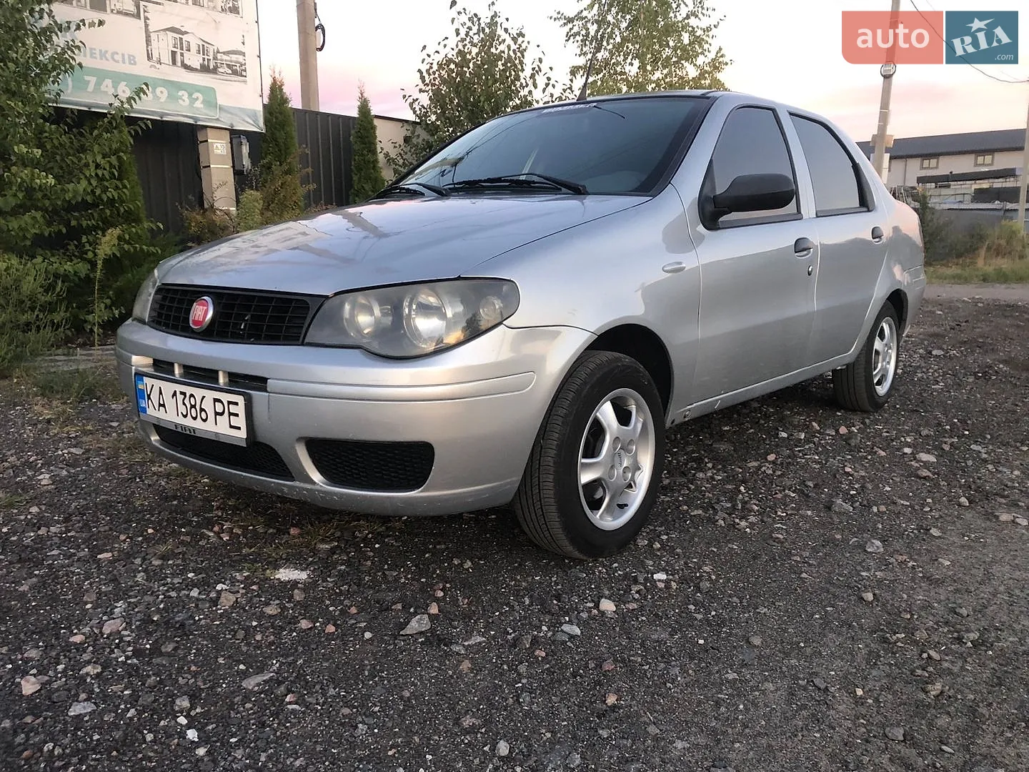 2010 Fiat Albea - мініатюра 2