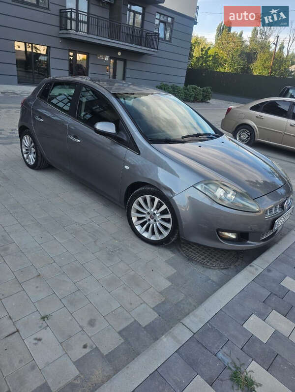 Хэтчбек Fiat Bravo 2011 в Ужгороде