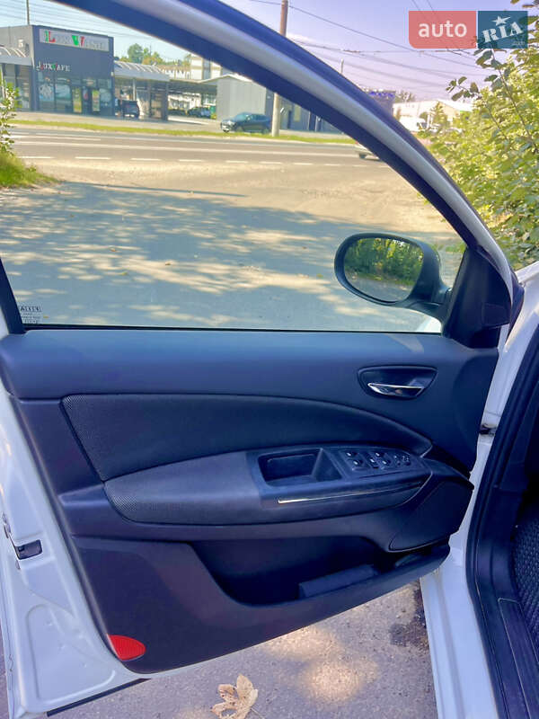 Хетчбек Fiat Bravo 2012 в Львові фото 5 Хетчбек Fiat Bravo 2012 в Львові