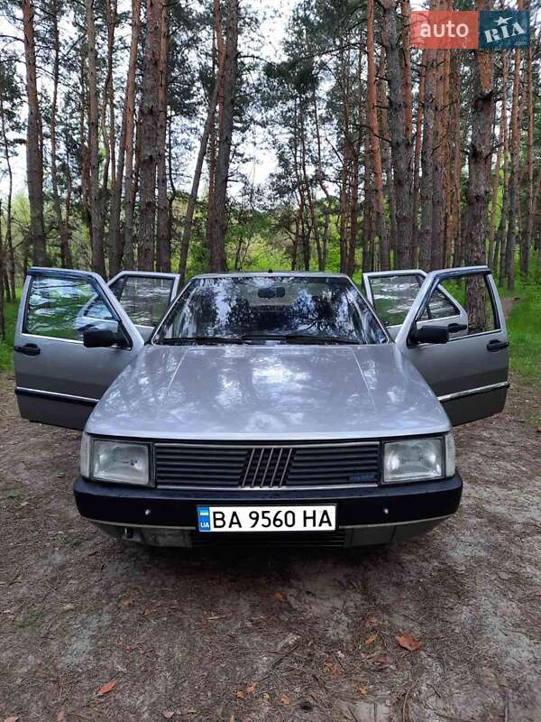 Ліфтбек Fiat Croma 1988 в Кропивницькому