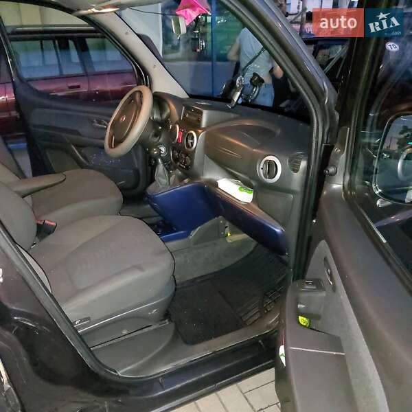 Минивэн Fiat Doblo Panorama 2008 в Запорожье фото 13 Минивэн Fiat Doblo Panorama 2008 в Запорожье