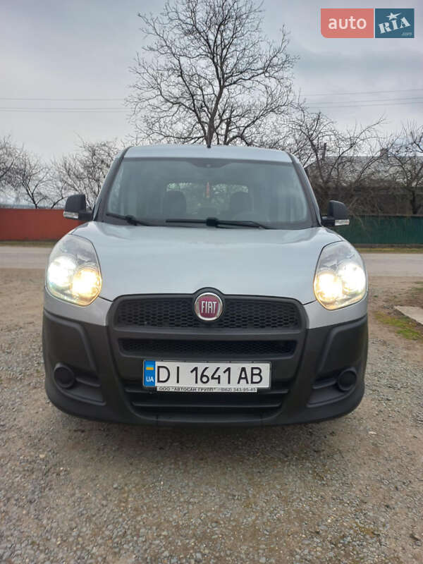 Fiat Doblo Panorama 2011