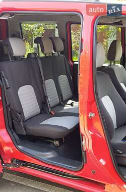 Минивэн Fiat Doblo Panorama 2006 в 