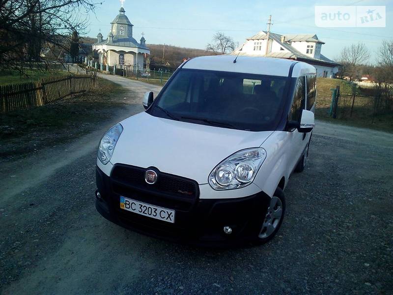 Fiat Doblo пасс. 2011 года