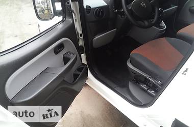 Грузопассажирский фургон Fiat Doblo 2010 в 