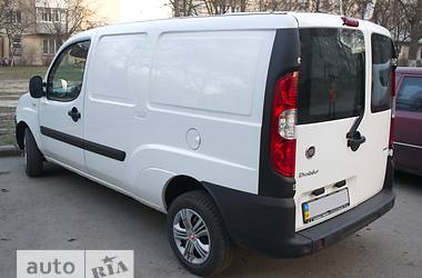Грузопассажирский фургон Fiat Doblo 2010 в 