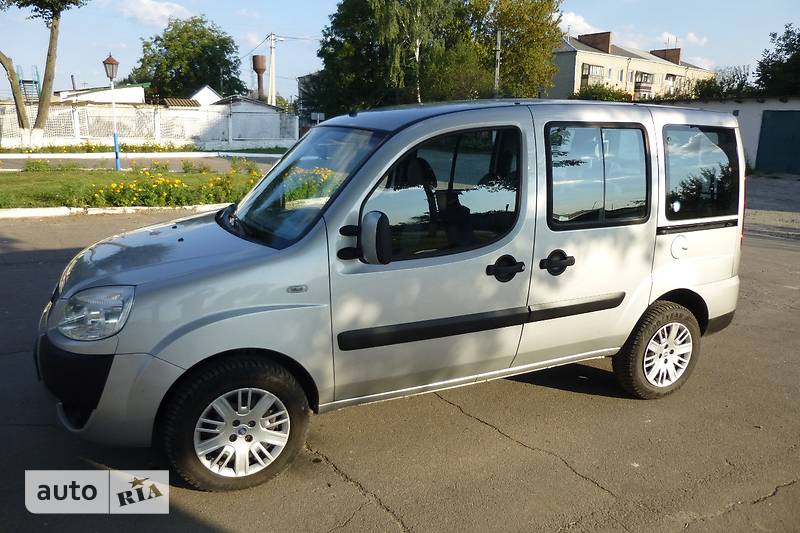 Универсал Fiat Doblo 2007 в Ровно фото 5 Универсал Fiat Doblo 2007 в Ровно