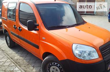 Грузопассажирский фургон Fiat Doblo 2010 в 
