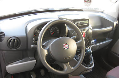 Грузопассажирский фургон Fiat Doblo 2009 в Николаеве