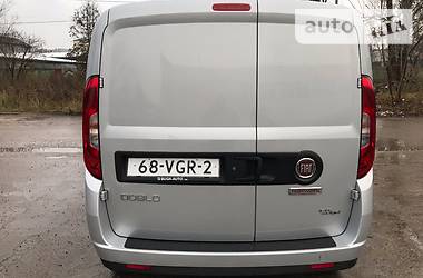 Вантажопасажирський фургон Fiat Doblo 2015 в Львові