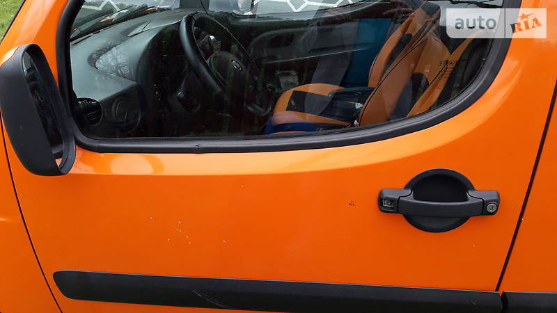 Вантажопасажирський фургон Fiat Doblo 2008 в Івано-Франківську
