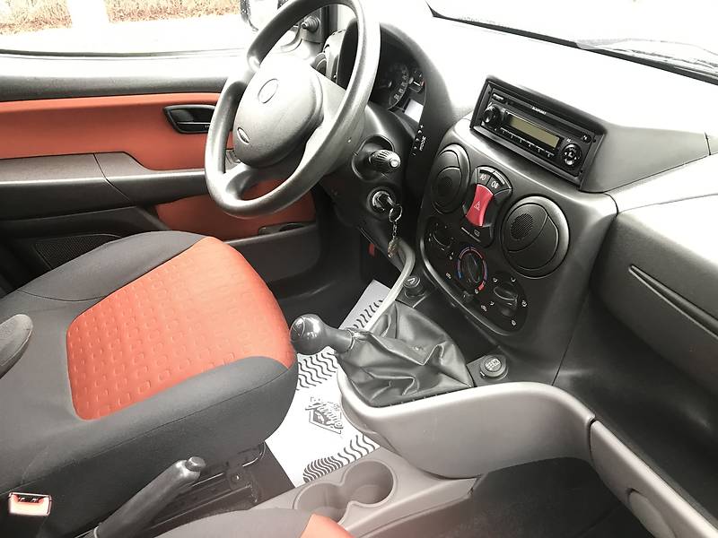 Вантажопасажирський фургон Fiat Doblo 2007 в Луцьку