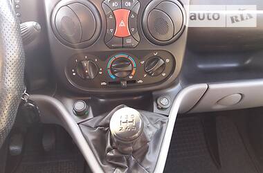 Вантажопасажирський фургон Fiat Doblo 2010 в 