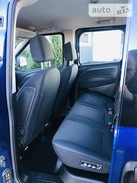 Вантажопасажирський фургон Fiat Doblo 2014 в Стрию