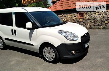 Грузопассажирский фургон Fiat Doblo 2010 в Виннице