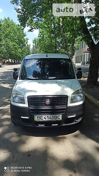 Грузопассажирский фургон Fiat Doblo 2012 в Николаеве