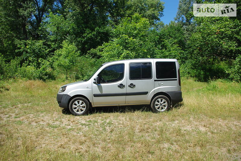 Мінівен Fiat Doblo 2007 в Києві
