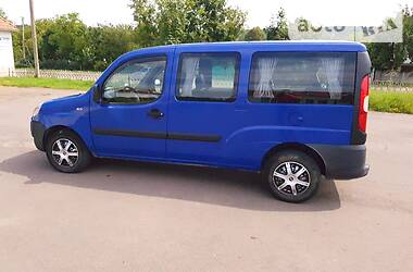 Грузопассажирский фургон Fiat Doblo 2006 в Косове