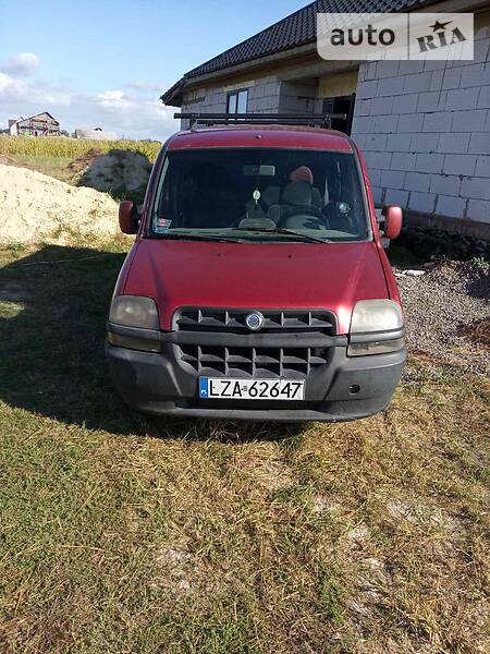 Вантажопасажирський фургон Fiat Doblo 2002 в Сарнах