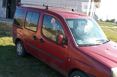 Вантажопасажирський фургон Fiat Doblo 2002 в Сарнах