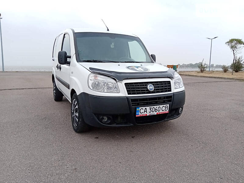 Мінівен Fiat Doblo 2011 в Черкасах