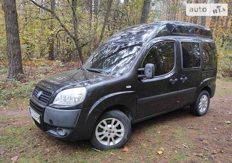 Минивэн Fiat Doblo 2008 в Житомире
