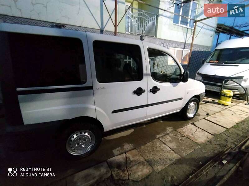 Минивэн Fiat Doblo 2005 в Иршаве