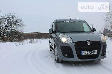 Грузопассажирский фургон Fiat Doblo 2012 в Березному