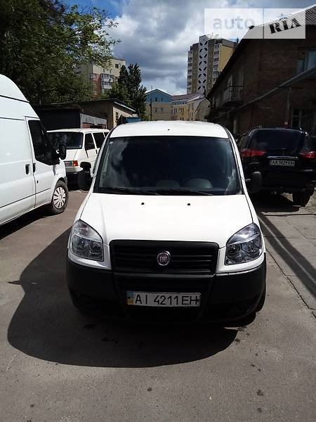 Минивэн Fiat Doblo 2013 в Киеве