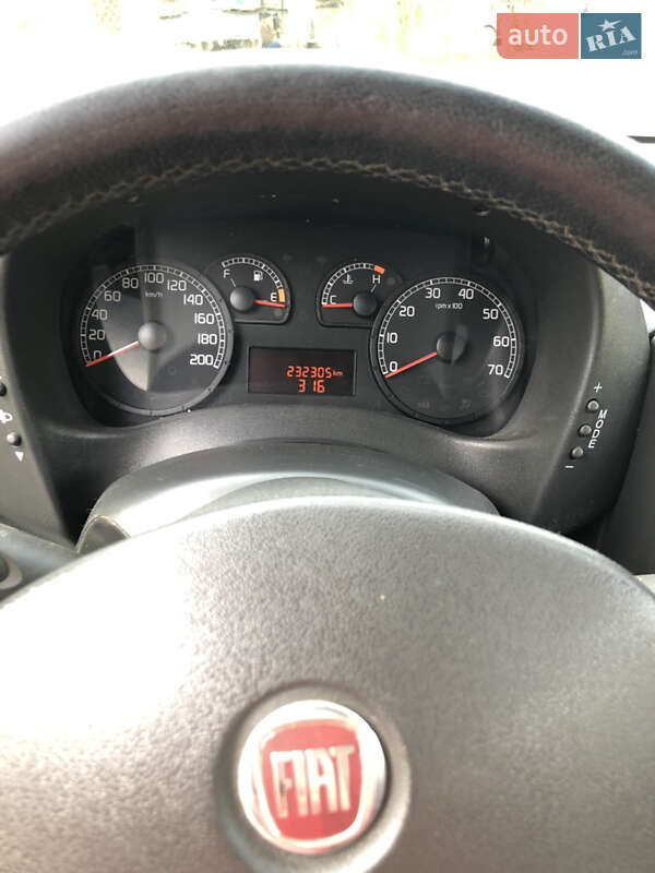 Универсал Fiat Doblo 2009 в Хусте