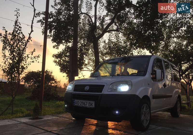 Минивэн Fiat Doblo 2006 в Иршаве