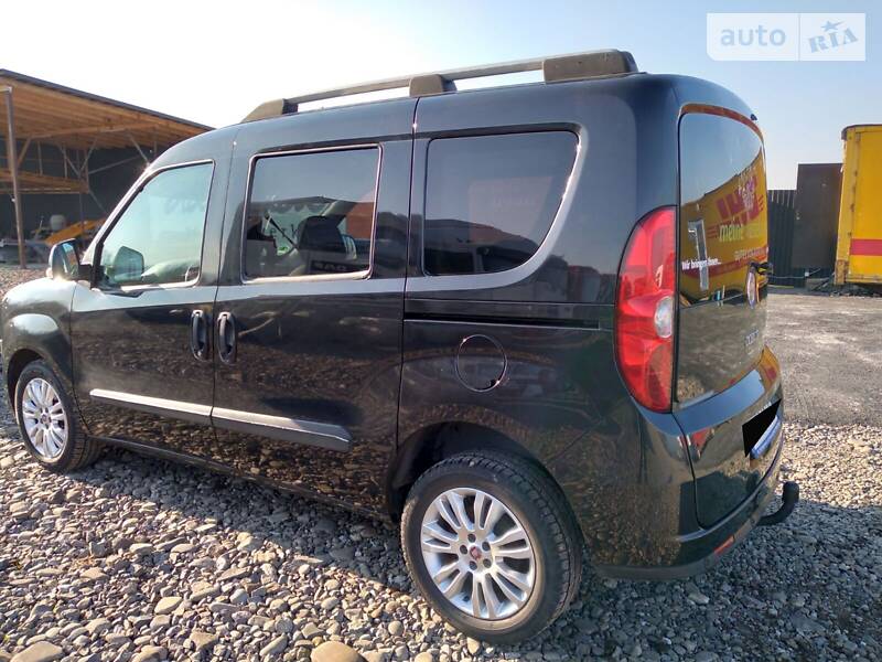 Минивэн Fiat Doblo 2010 в Тячеве