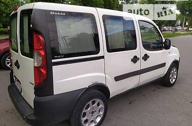 Универсал Fiat Doblo 2009 в Львове