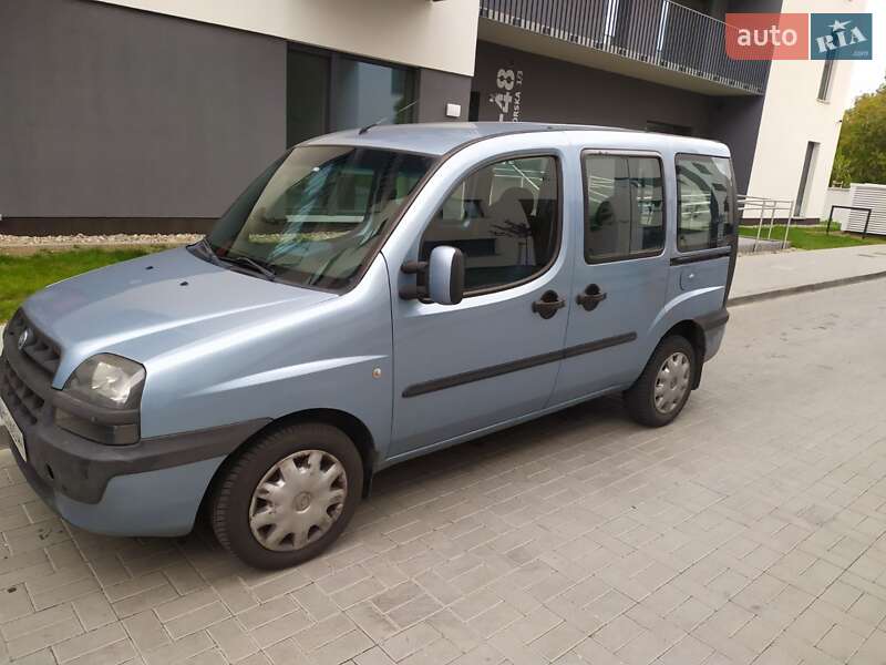 Универсал Fiat Doblo 2005 в Львове