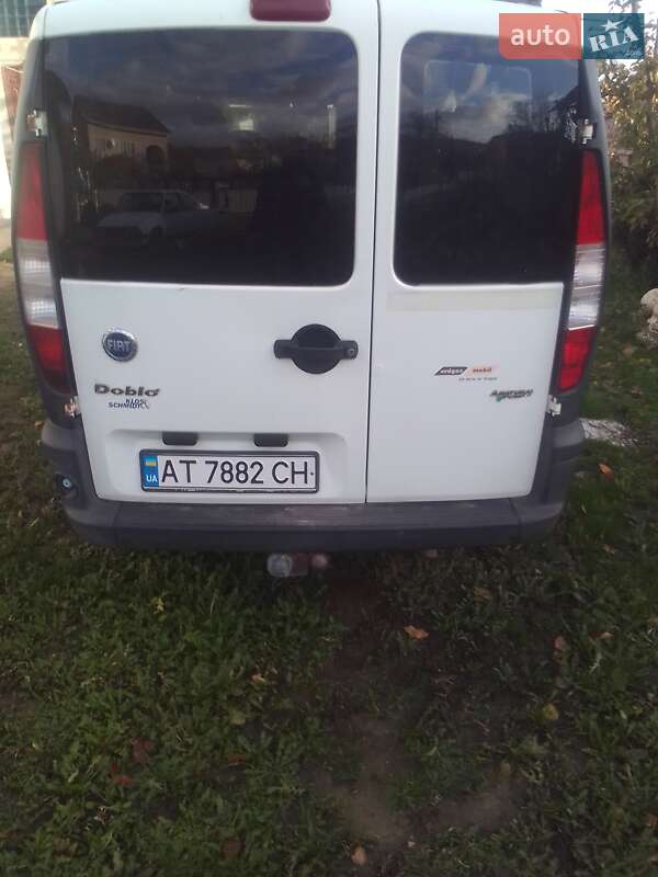 Минивэн Fiat Doblo 2004 в Ивано-Франковске фото 4 Минивэн Fiat Doblo 2004 в Ивано-Франковске