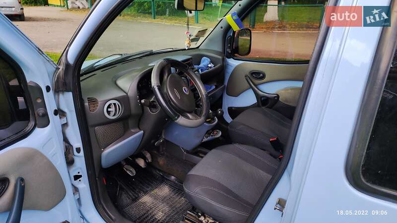 Fiat Doblo 2004