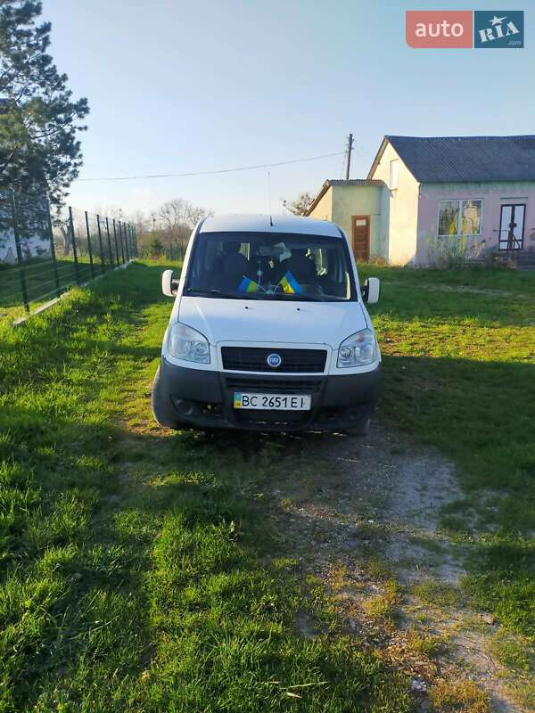 Седан Fiat Doblo 2006 в Городке