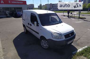 Вантажний фургон Fiat Doblo 2009 в Києві