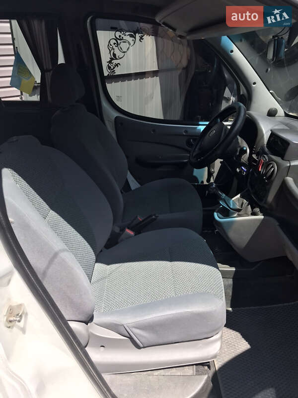 Универсал Fiat Doblo 2006 в Маньковке