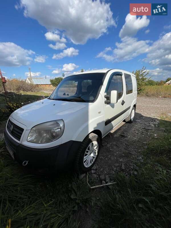 Минивэн Fiat Doblo 2005 в Сумах