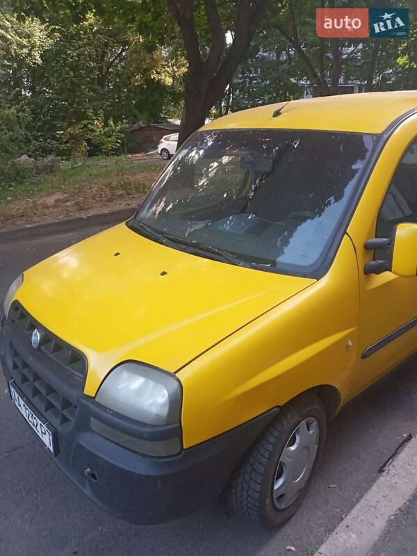 Минивэн Fiat Doblo 2004 в Киеве