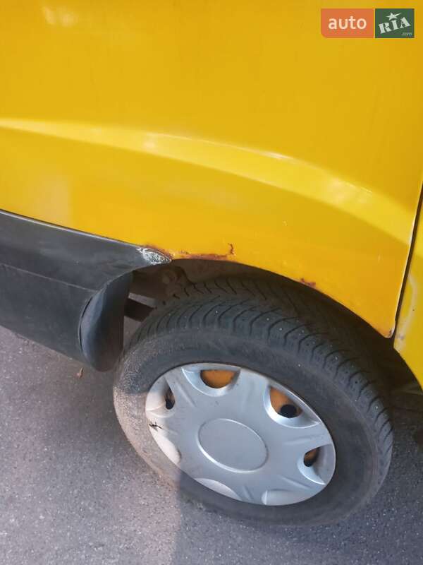 Минивэн Fiat Doblo 2004 в Киеве