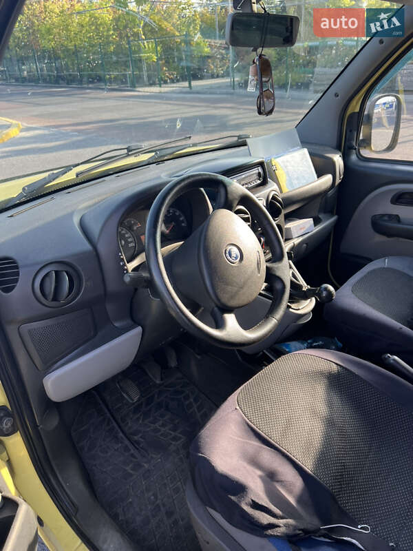 Минивэн Fiat Doblo 2006 в Львове