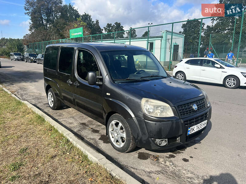 Минивэн Fiat Doblo 2006 в Дубно