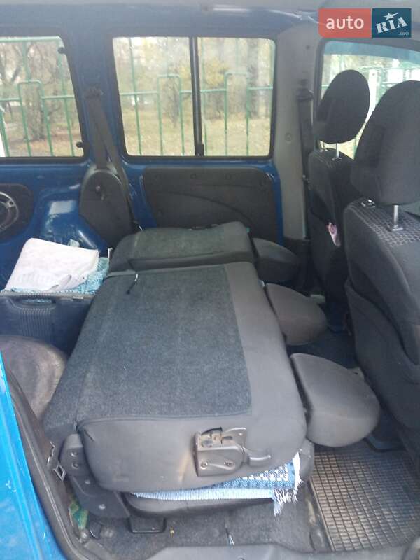 Минивэн Fiat Doblo 2007 в Киеве