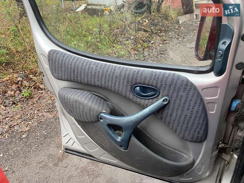 Минивэн Fiat Doblo 2000 в Сумах