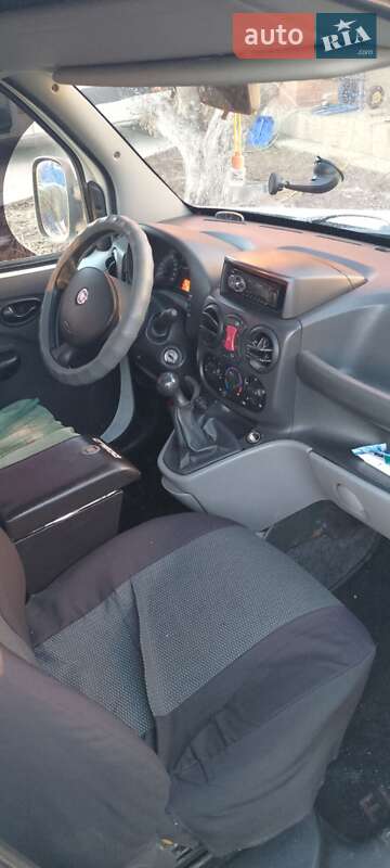 Минивэн Fiat Doblo 2012 в Киеве фото 5 Минивэн Fiat Doblo 2012 в Киеве
