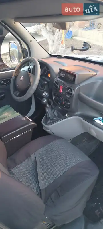 Fiat Doblo 2012